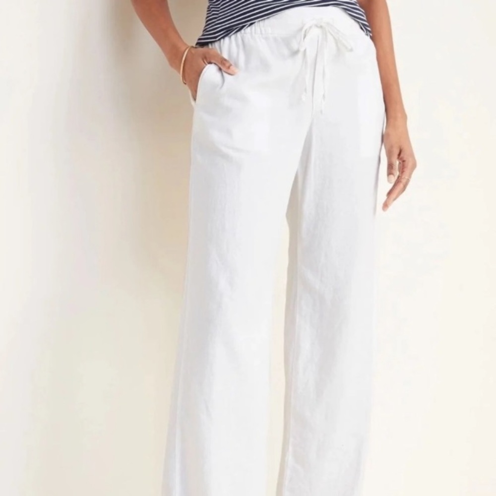 White old navy linen pants